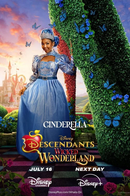 Descendants: Wicked Wonderland Poster 4