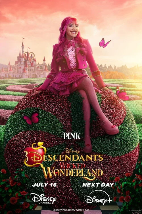 Descendants: Wicked Wonderland Poster 5