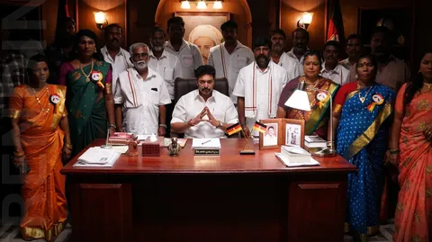 Karathey Babu Still 2